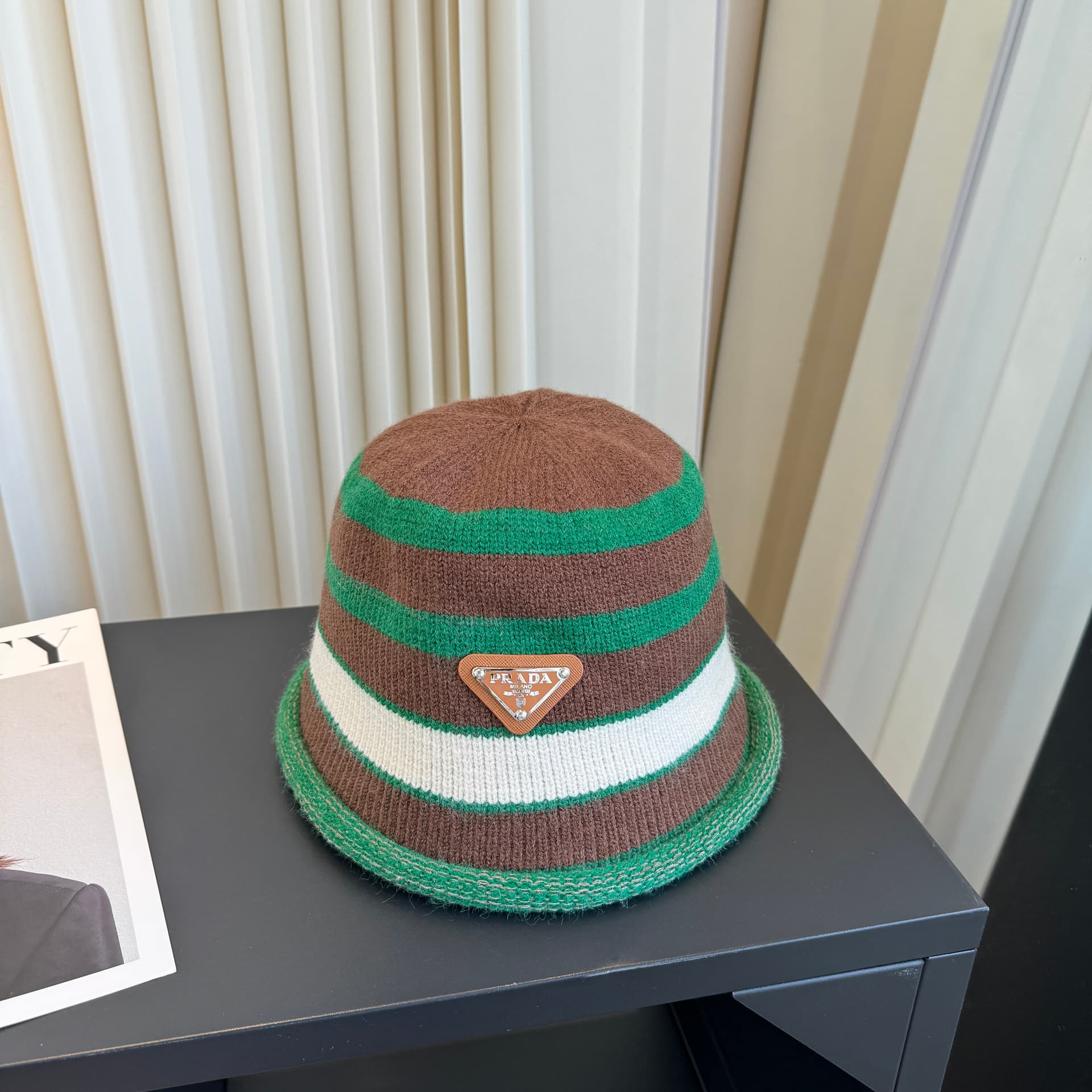 Prada Prada The Latest Fisherman's Hats: A Trendy and Avant-Garde Casual Design Style