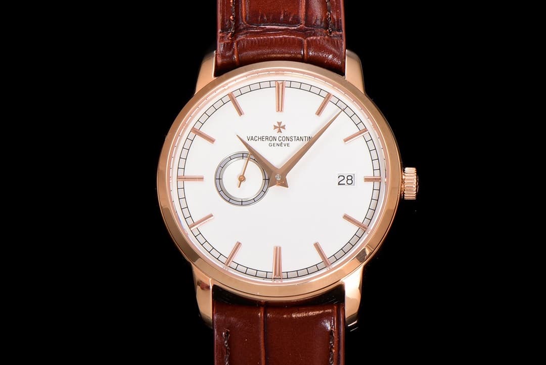Vacheron Constantin Vacheron Constantin The Vacheron Constantin Traditionnelle 87172, with its 38mm case diameter, is even more refined and elegant, making it