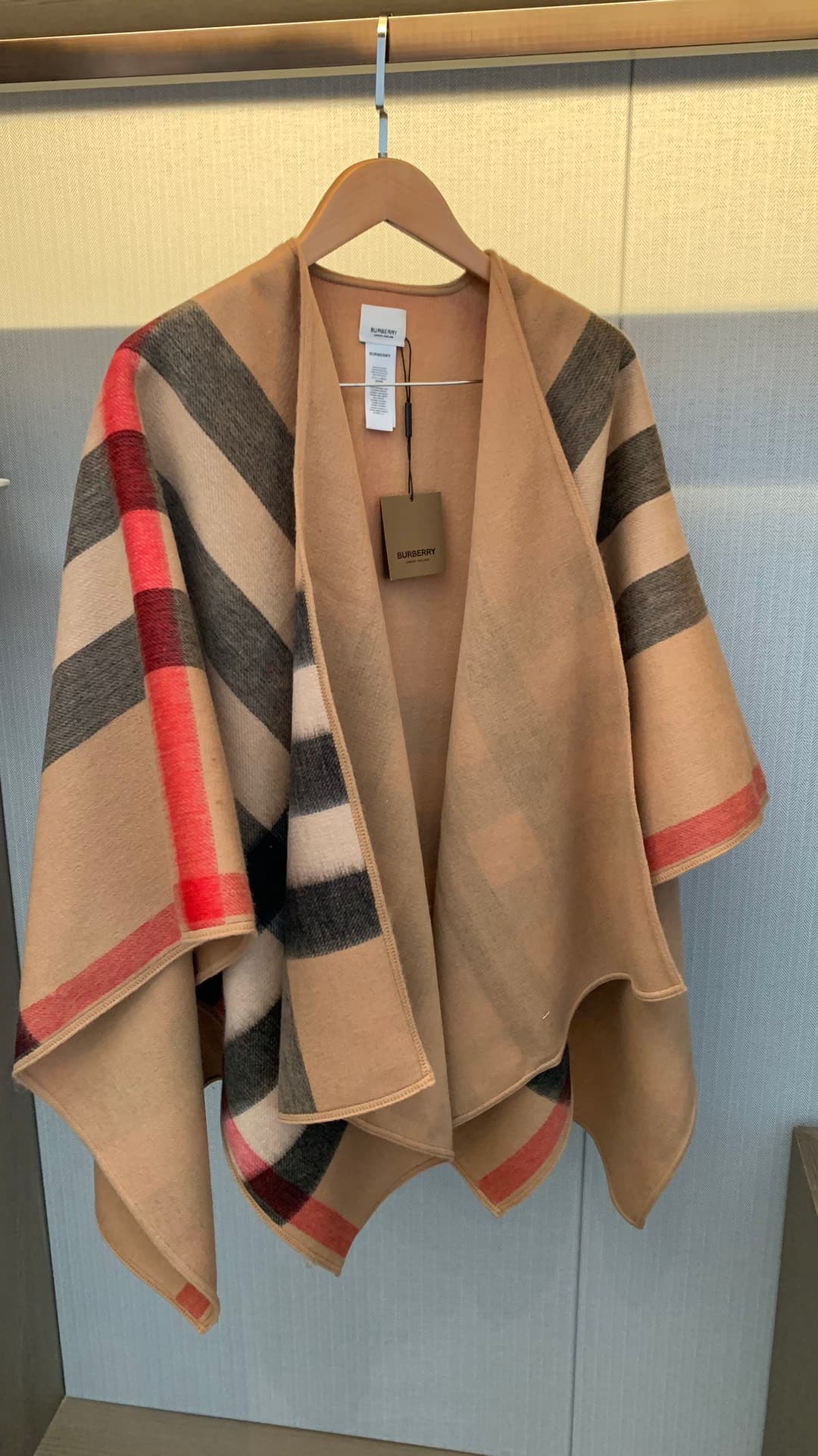 Unassigned 💞 B's Reversible Cape!! The absolute must-have 🎈🎈 B cape everyone needs this year
