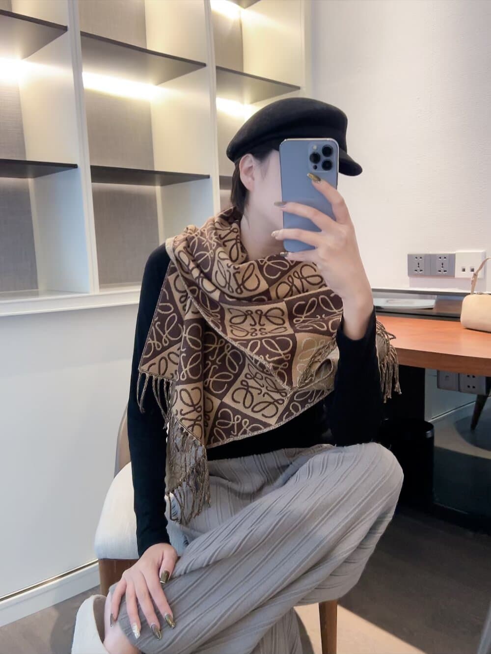 Loewe Loewe Criticism of Luo Yiwei