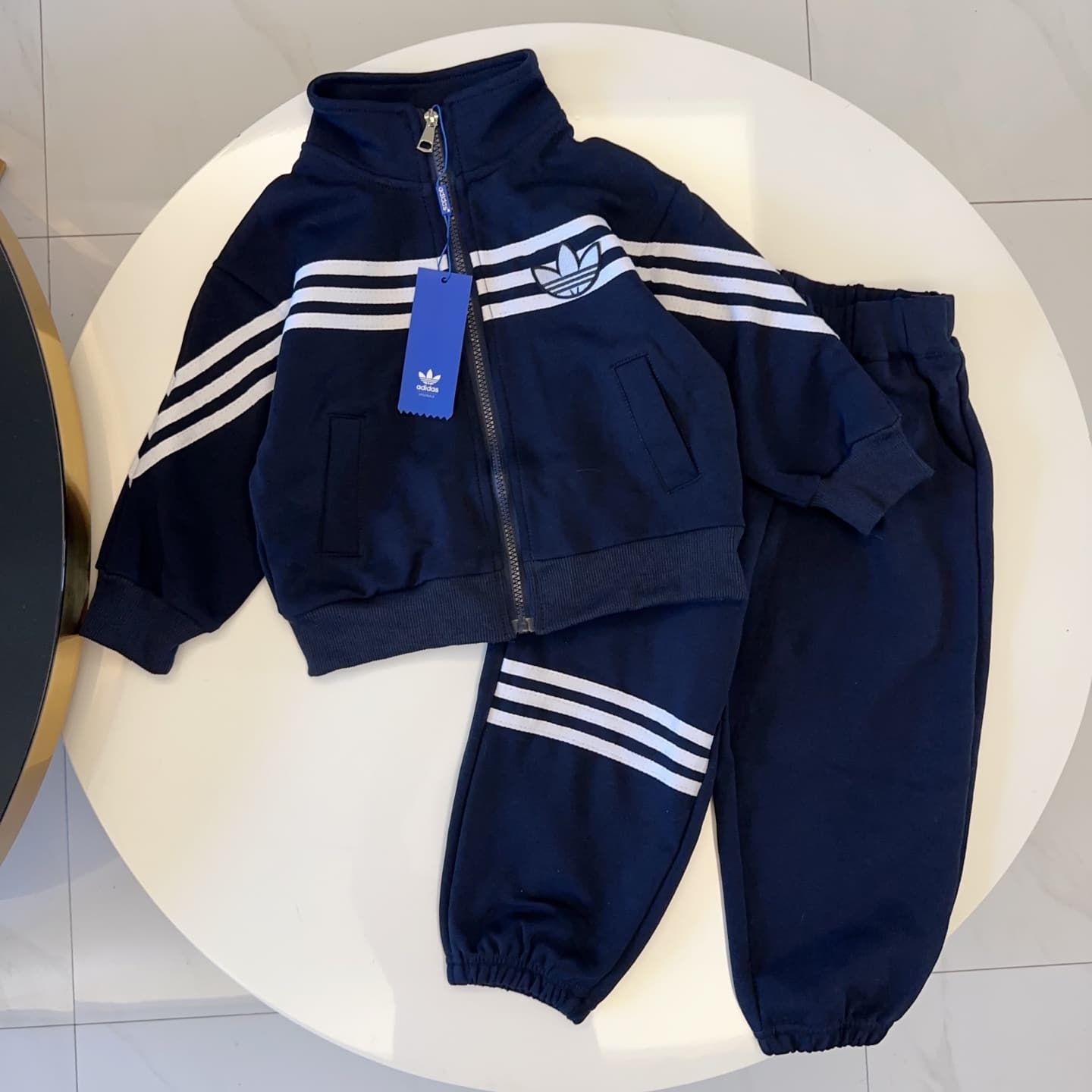 Adidas Adidas