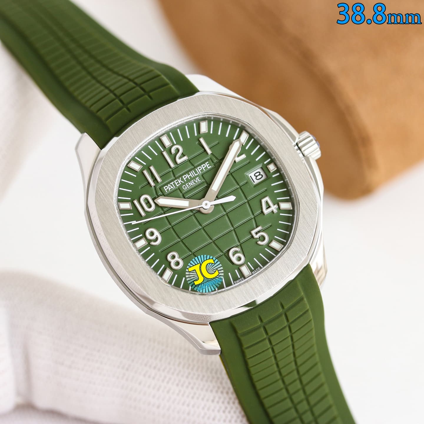Unassigned GR Factory has launched a new 38.8mm "Hand Grenade" AQUANAUT series mechanical watch