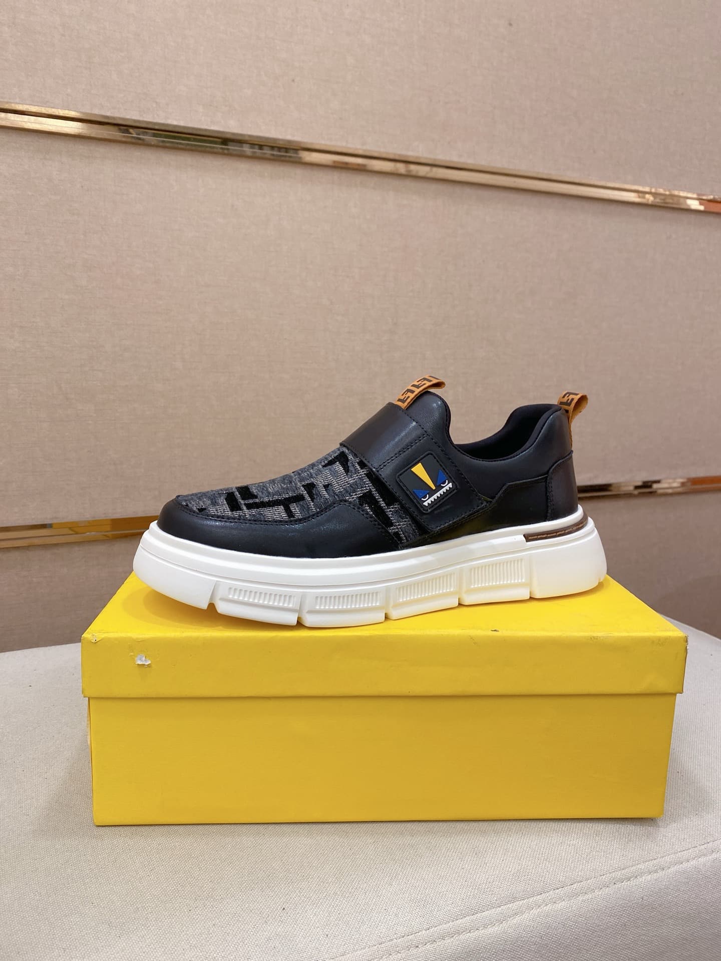 Fendi Fendi (Fendi) 👊🏻 Upper: 🇮🇹 Imported cowhide leather 🇩�