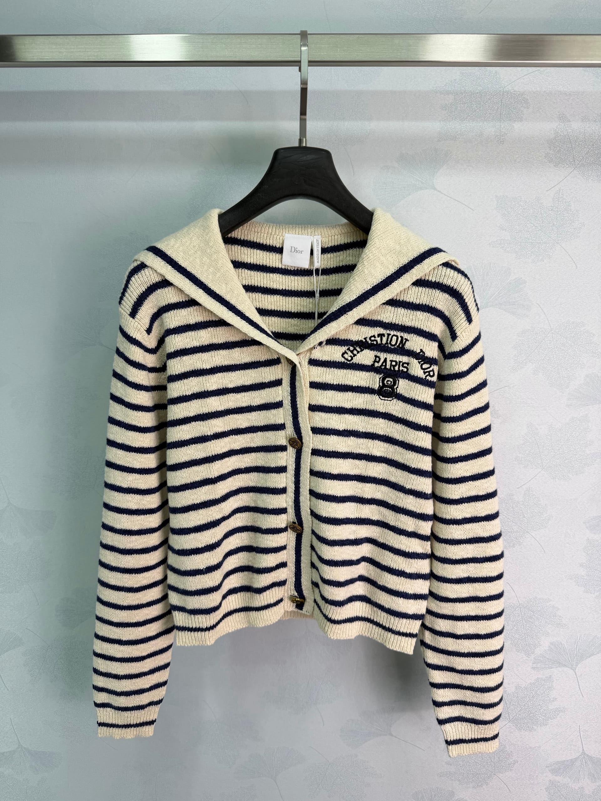 Unassigned 🆕Dio 26 Retro, Youthful Navy-Collar Striped Knit Cardigan🤍💙Beige Base with Hidden Details
