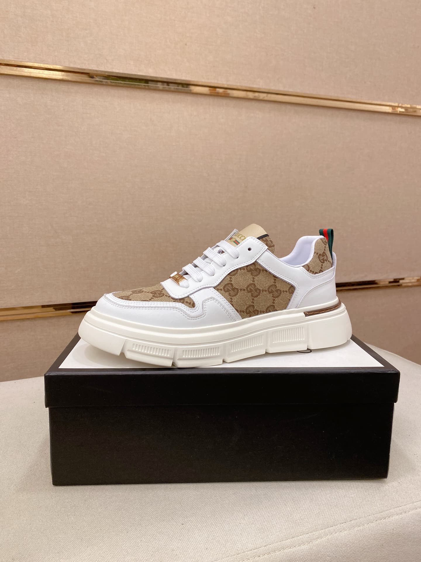 Gucci Gucci (Gucci) Goes Public