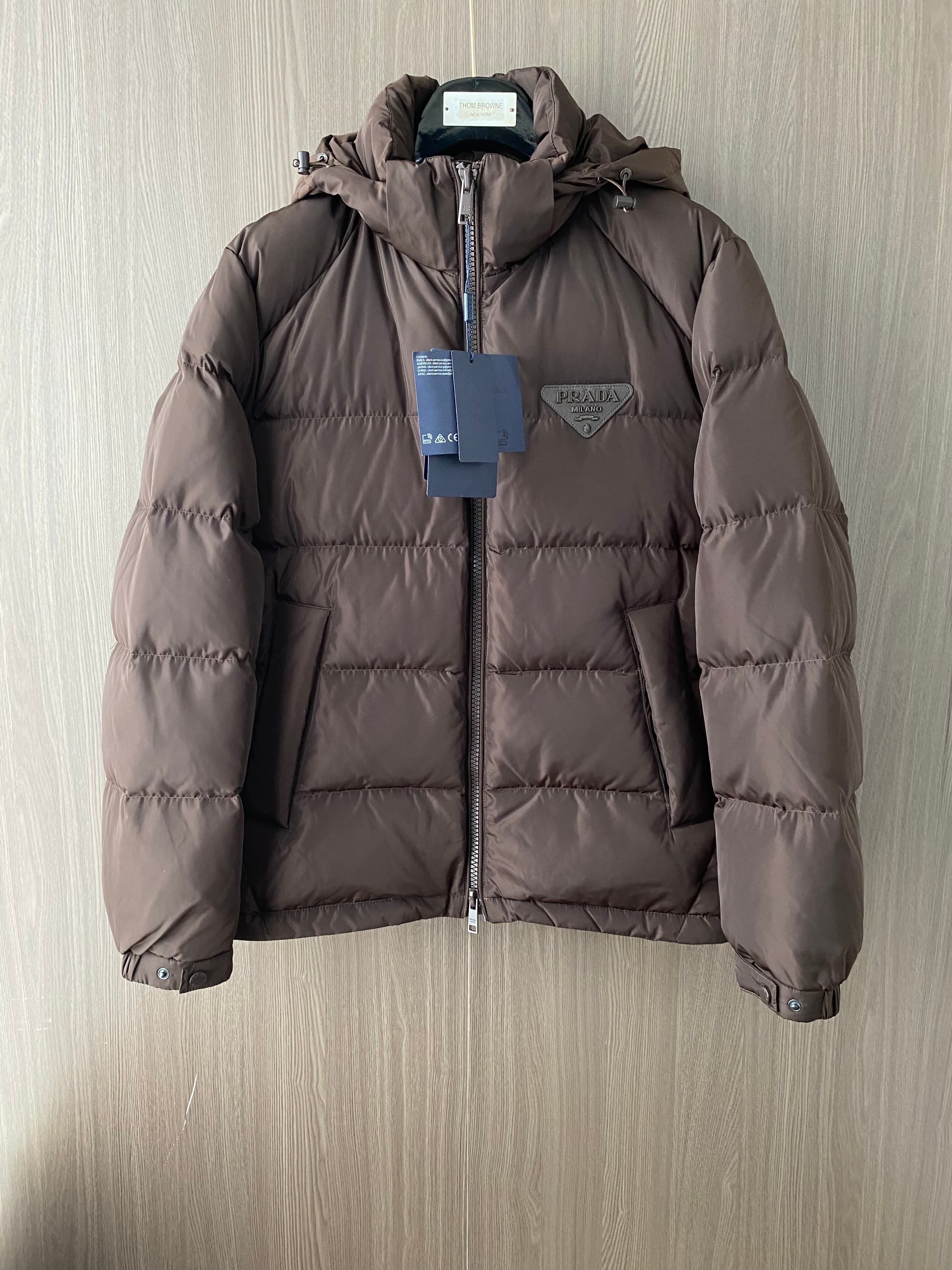 Prada Prada Down Jackets—Original Version 1:1 Custom-Made with Fully Imported Hardware. Original Customization. Welcome to our flagship store.