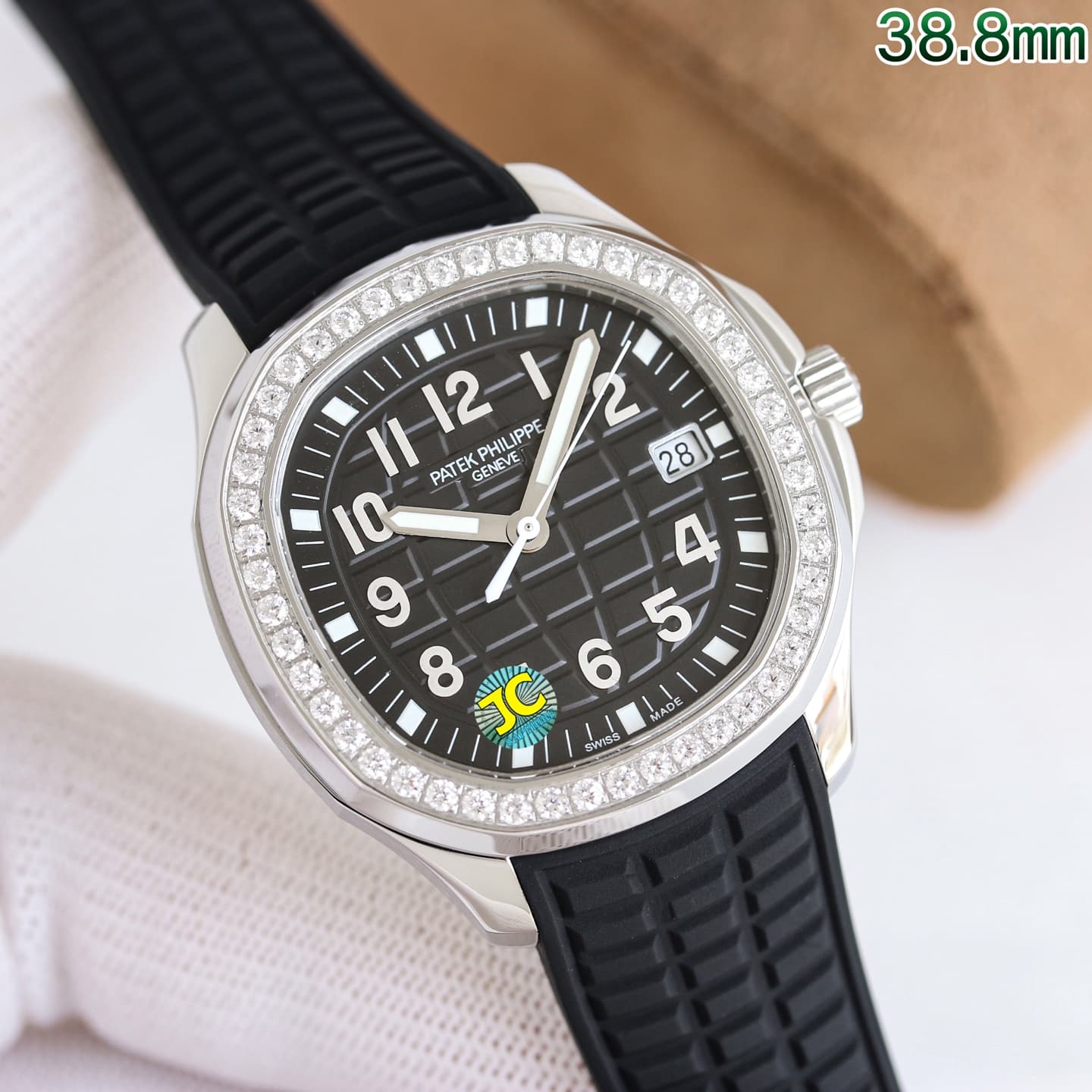 Patek Philippe Patek Philippe GR v2 Upgrade Is Here: Patek Philippe's AQUANAUT Series Mechanical Watches