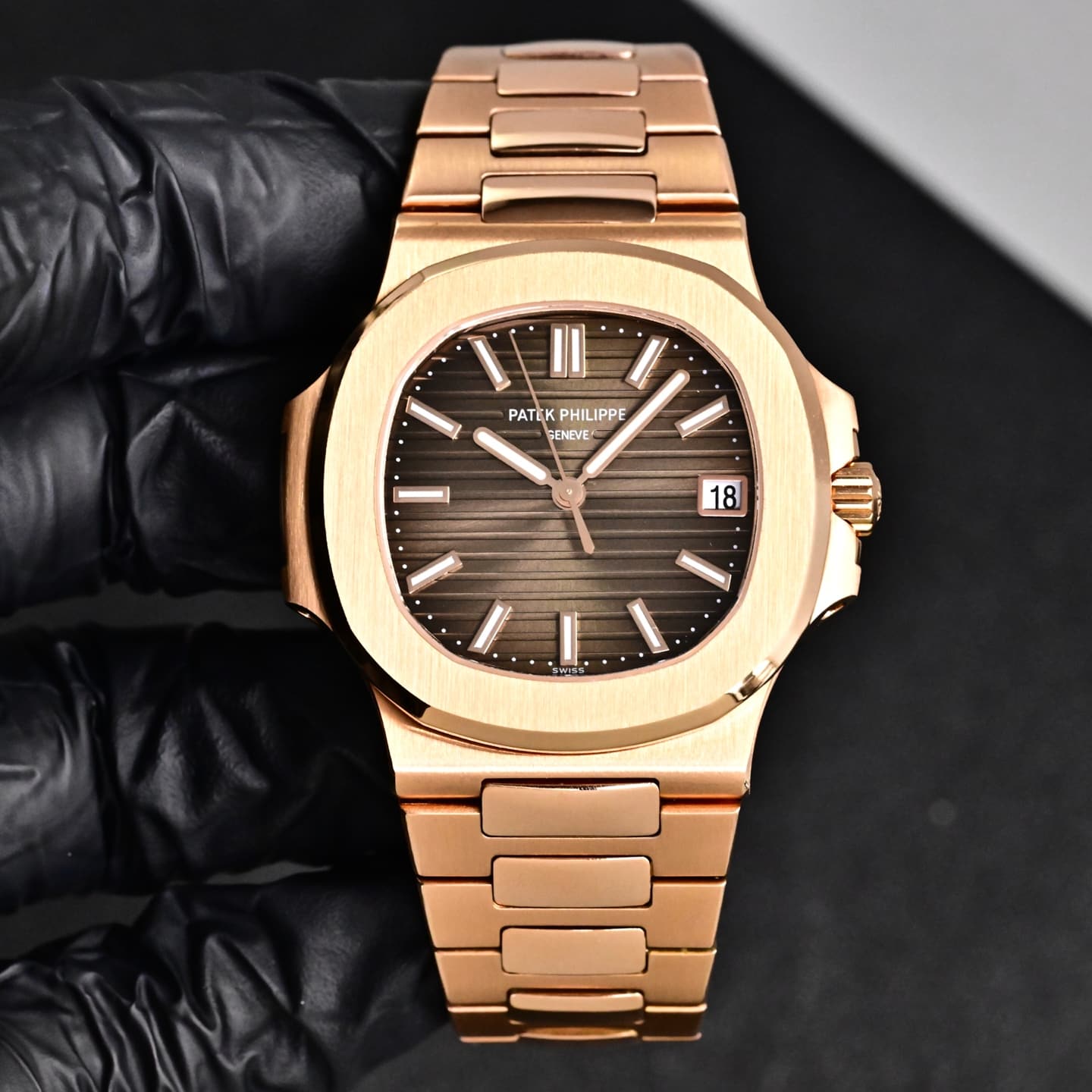 Patek Philippe Patek Philippe 18K Gold-Plated PP Patek Philippe Makes a Grand Debut—The Affordable Gold-Plated Version Is Here! Comes with a Chinese GT