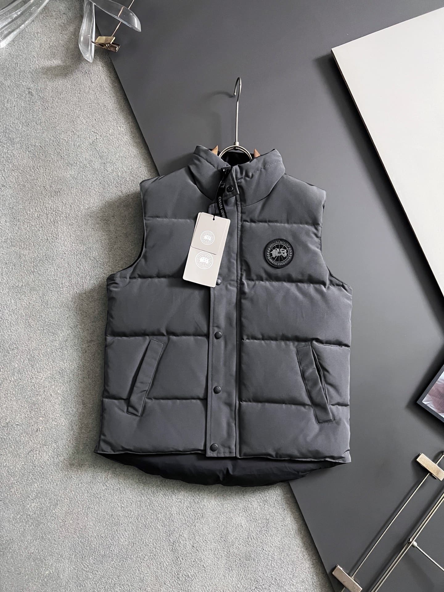 Canada Goose Canada Goose ) Best-Selling 90-Fill Down Jacket: Canada Goose 2026 Men's Stand-Up Collar