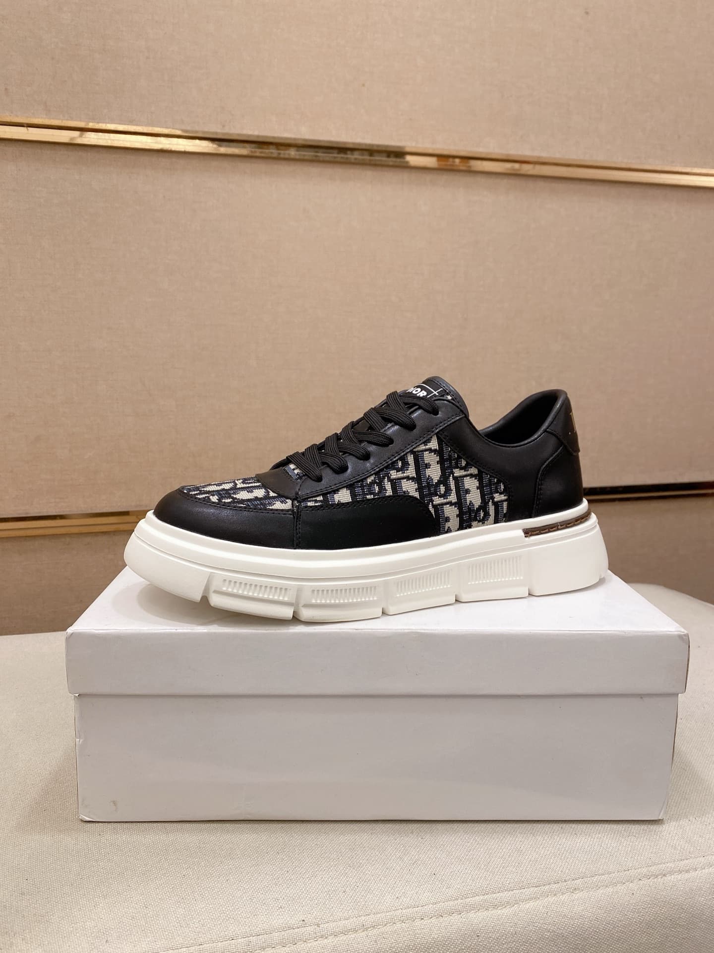 Dior Dior D: Available Now