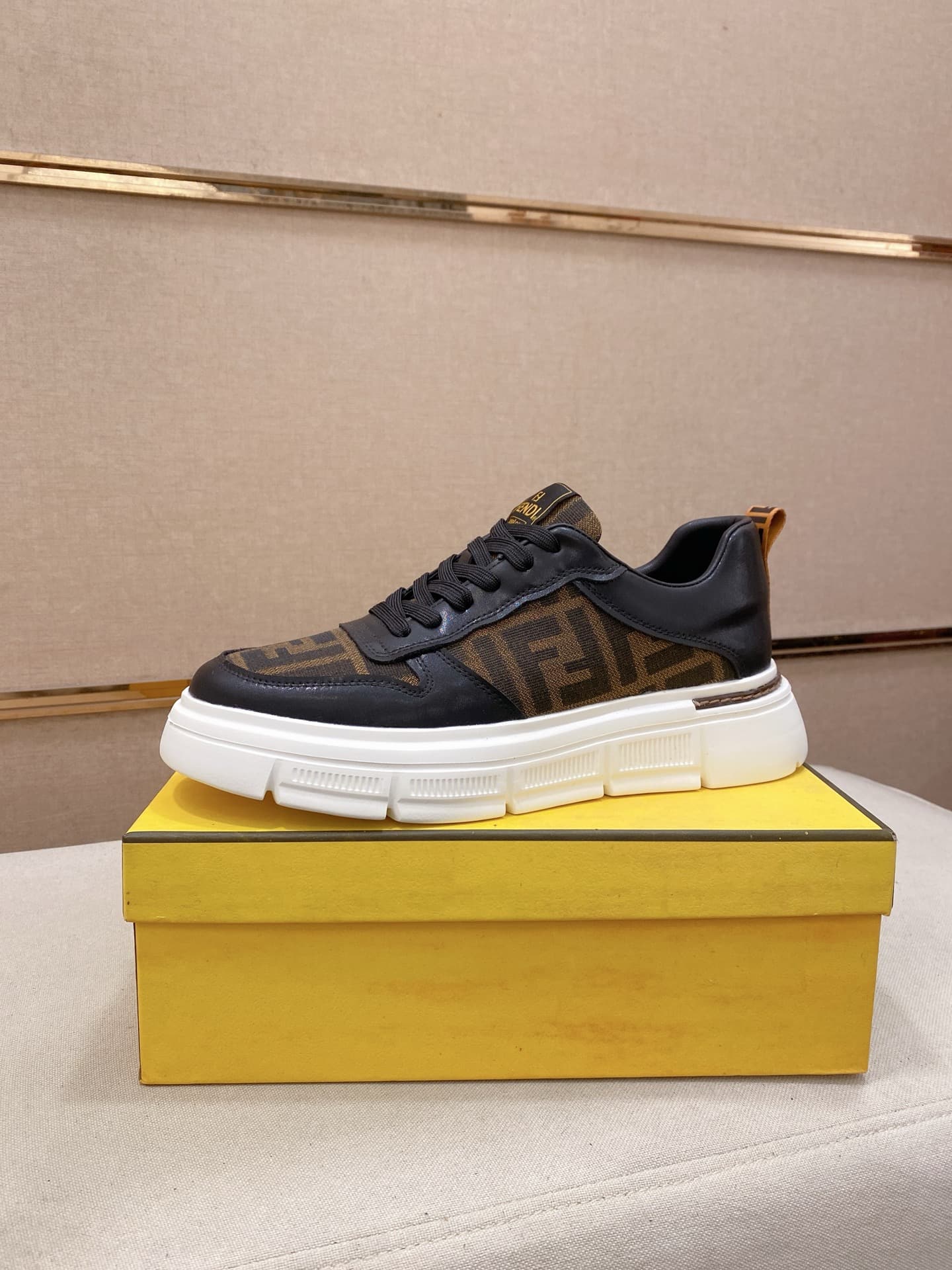 Fendi Fendi (Fendi) 👊🏻 Upper: 🇮🇹 Imported cowhide leather 🇩�