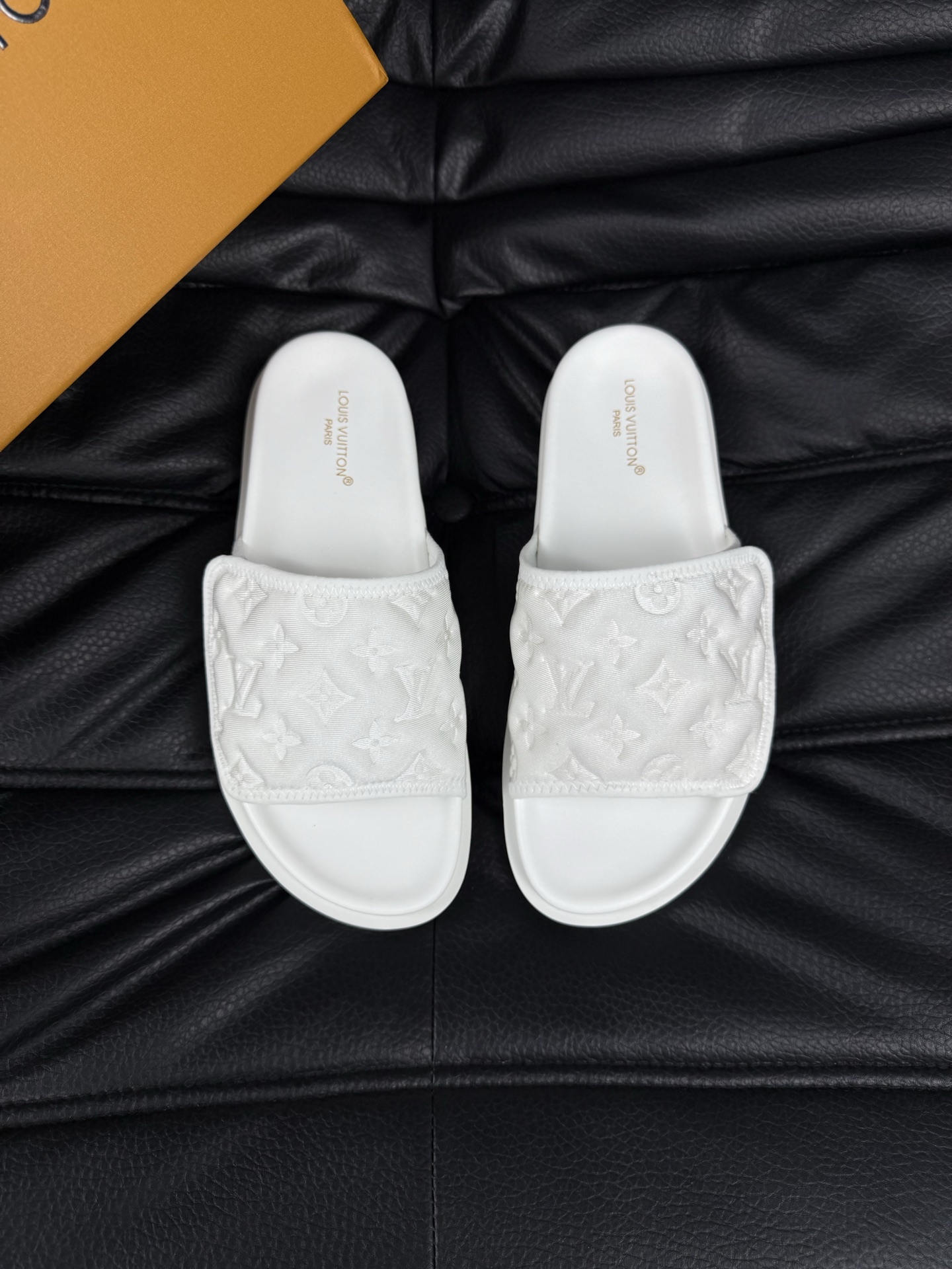 Louis Vuitton Louis Vuitton 1008 拖鞋