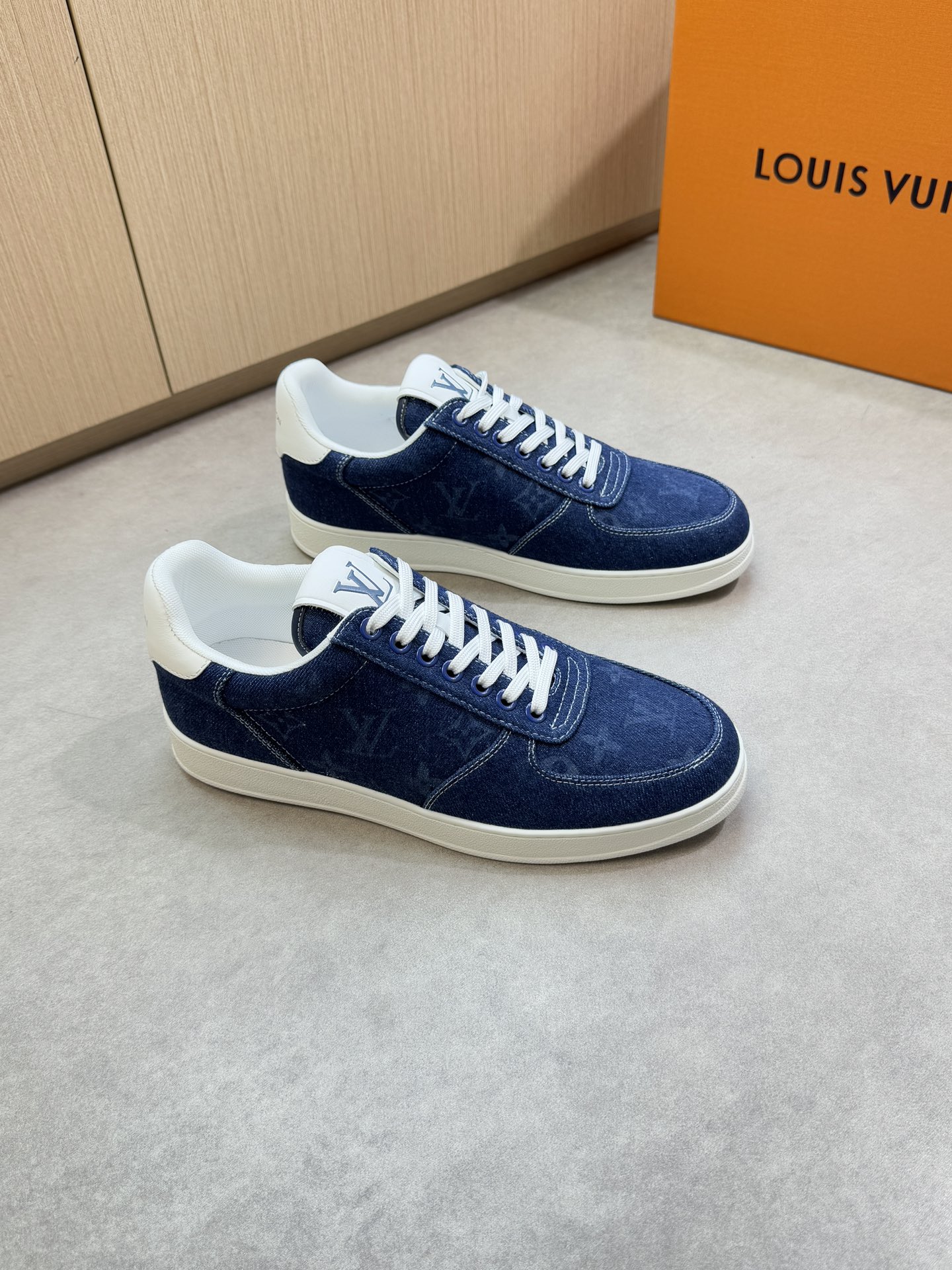 Louis Vuitton Louis Vuitton 4001 板鞋